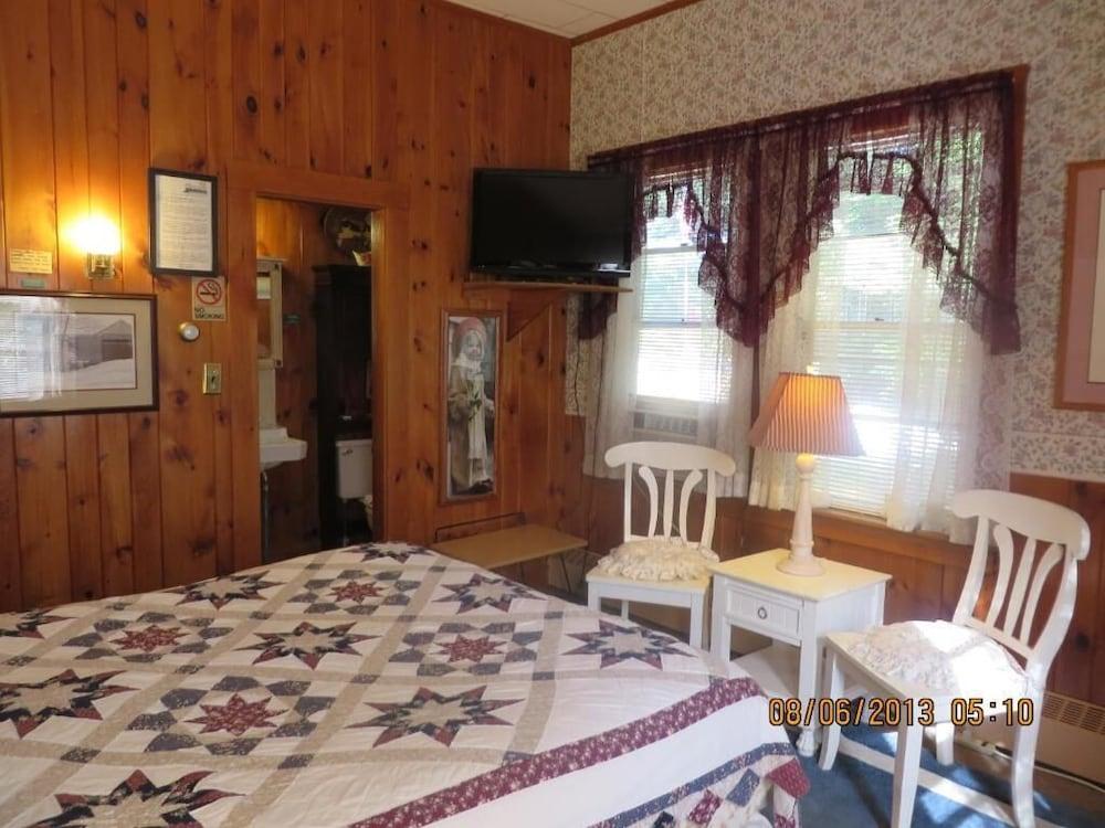 Lake Winnipesaukee Motel photo 16
