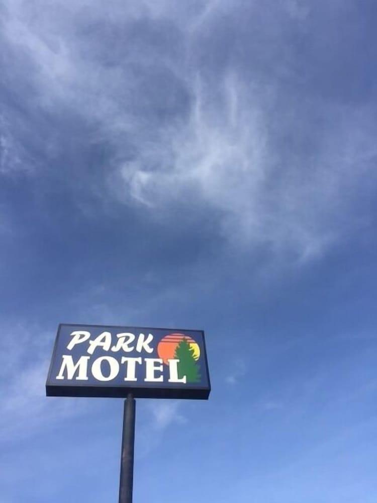Park Motel photo 3