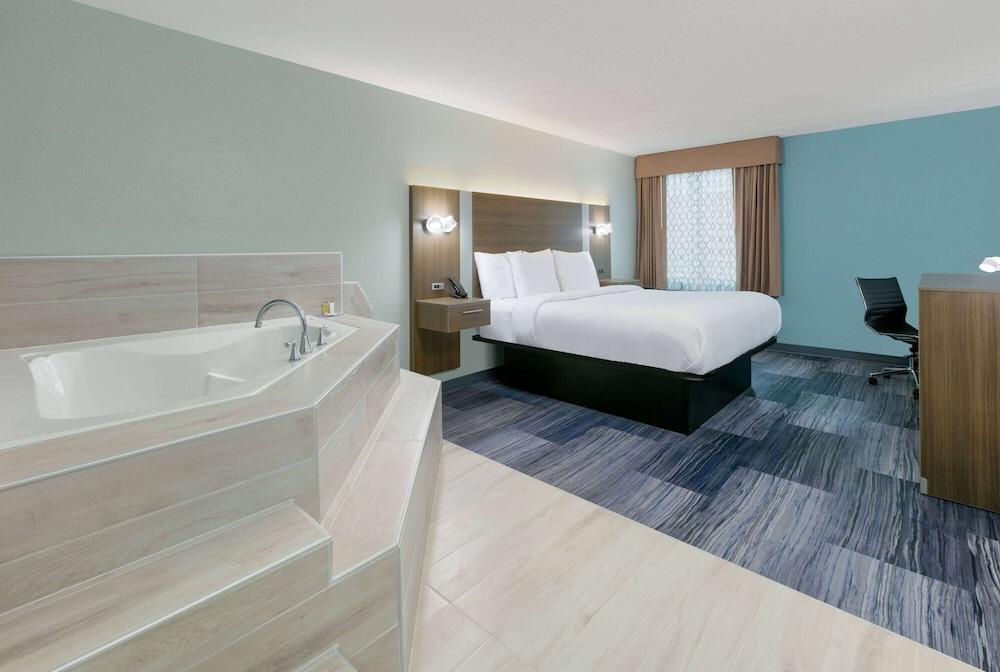 Baymont by Wyndham Chattanooga/Eastridge photo 45