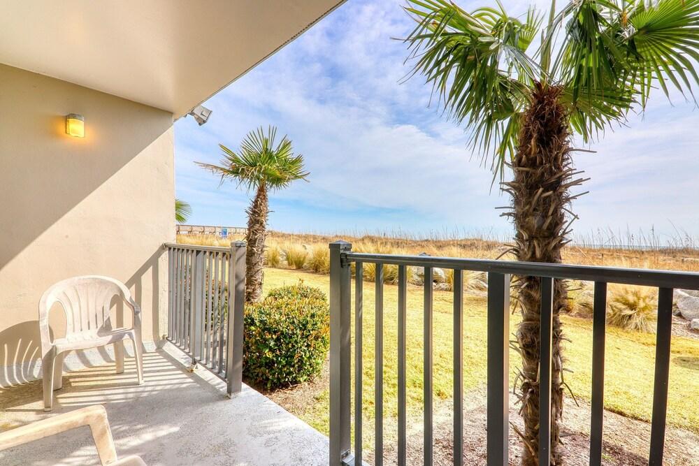 Blockade Runner Motor Inn photo 63