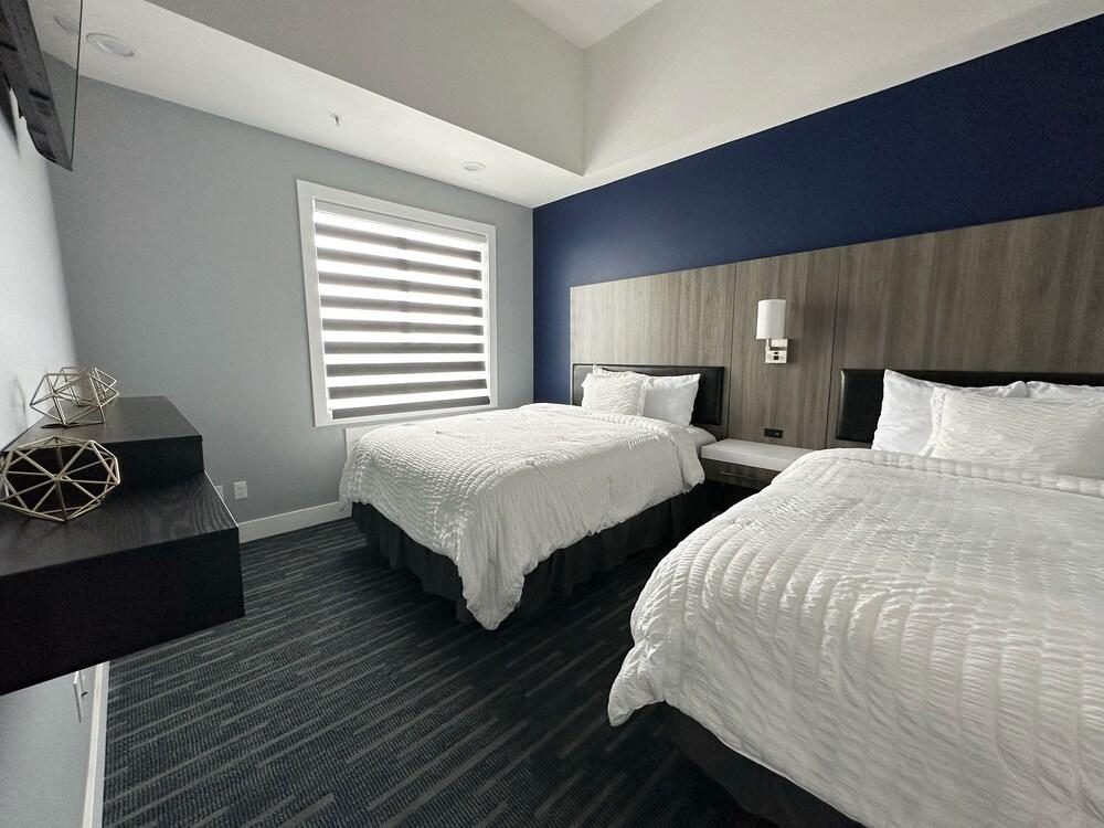 BayVue Hotel, Resort and Suites photo 2