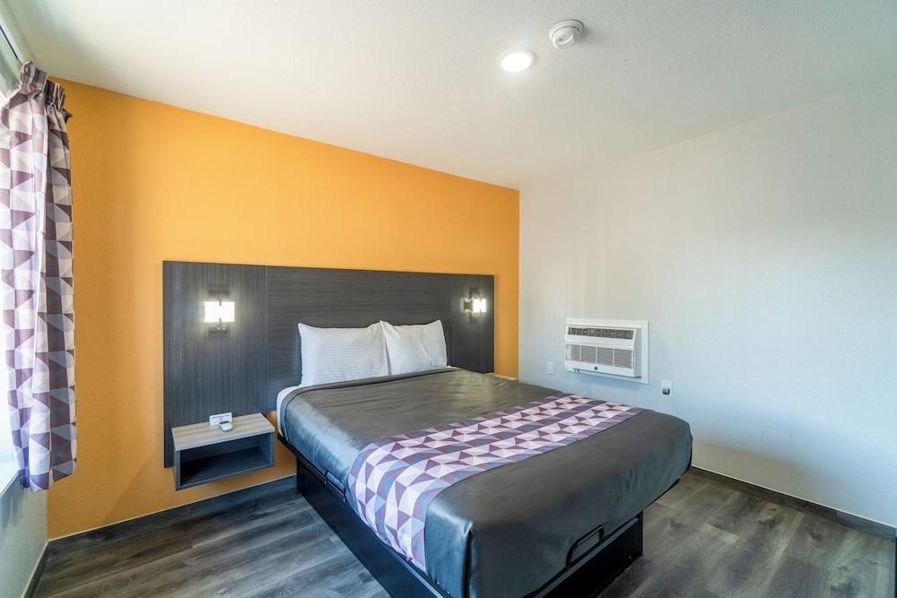 Royal Inn by OYO photo 2