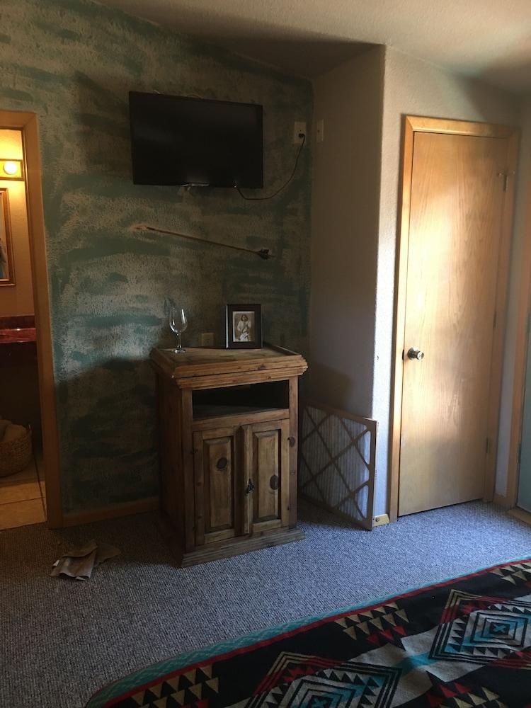 The Lodge at Lazy Bear Retreat photo 16