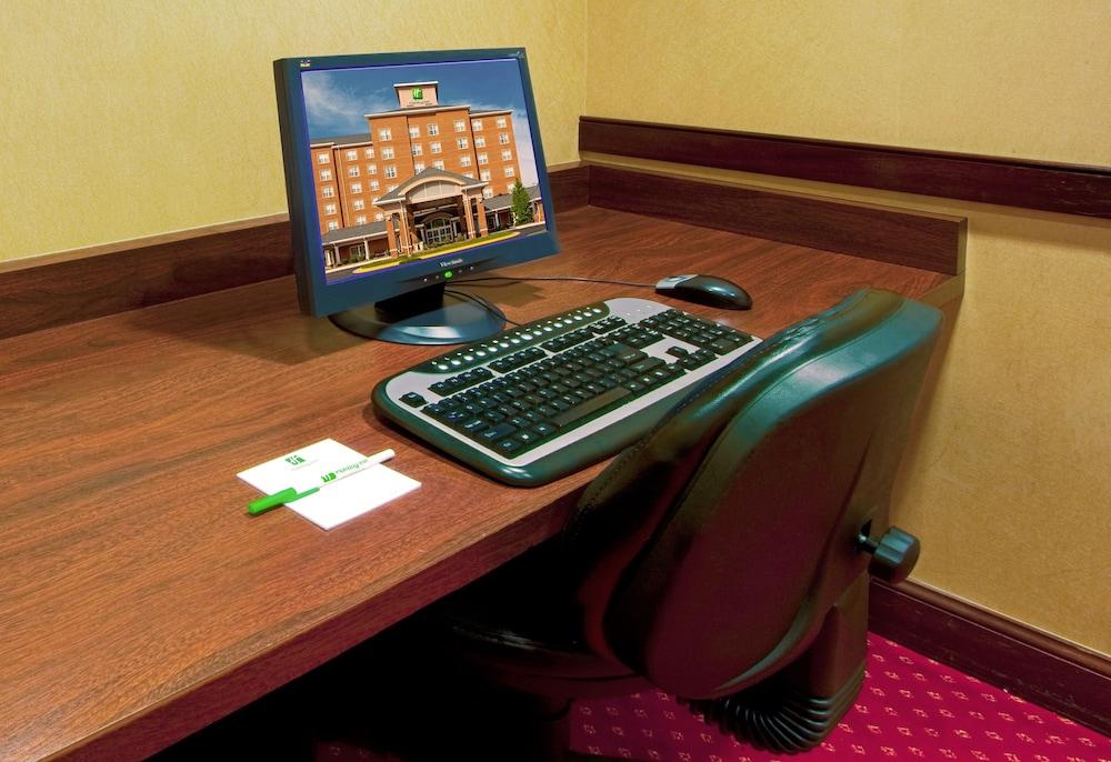 Holiday Inn Chantilly-Dulles Expo Center by IHG photo 29