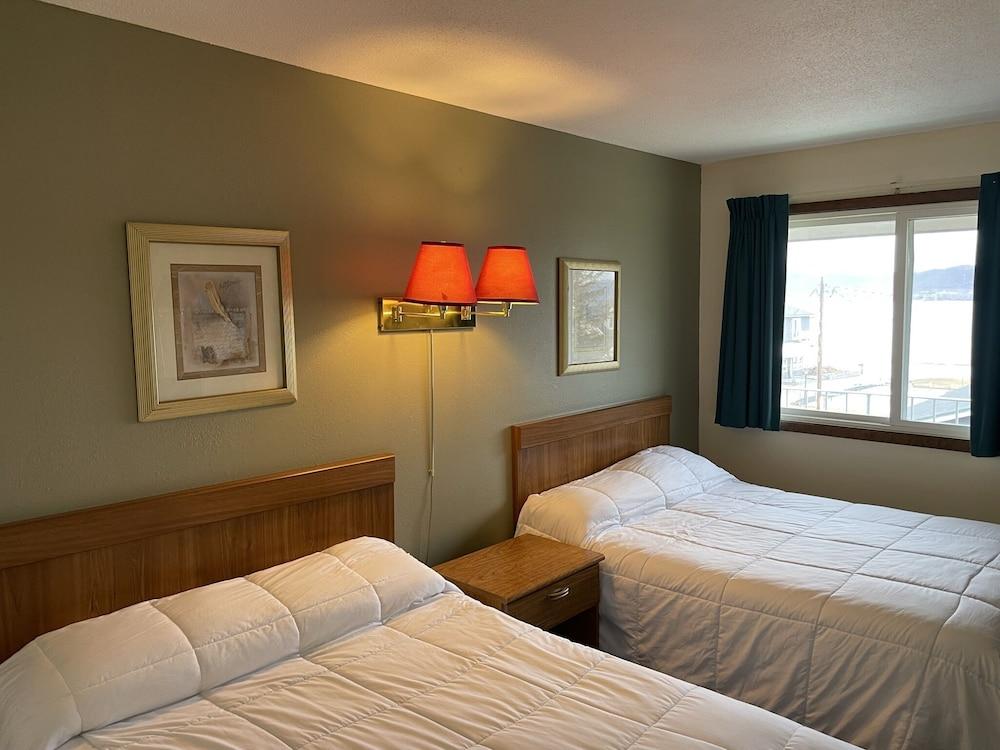 Sunset Motel photo 22