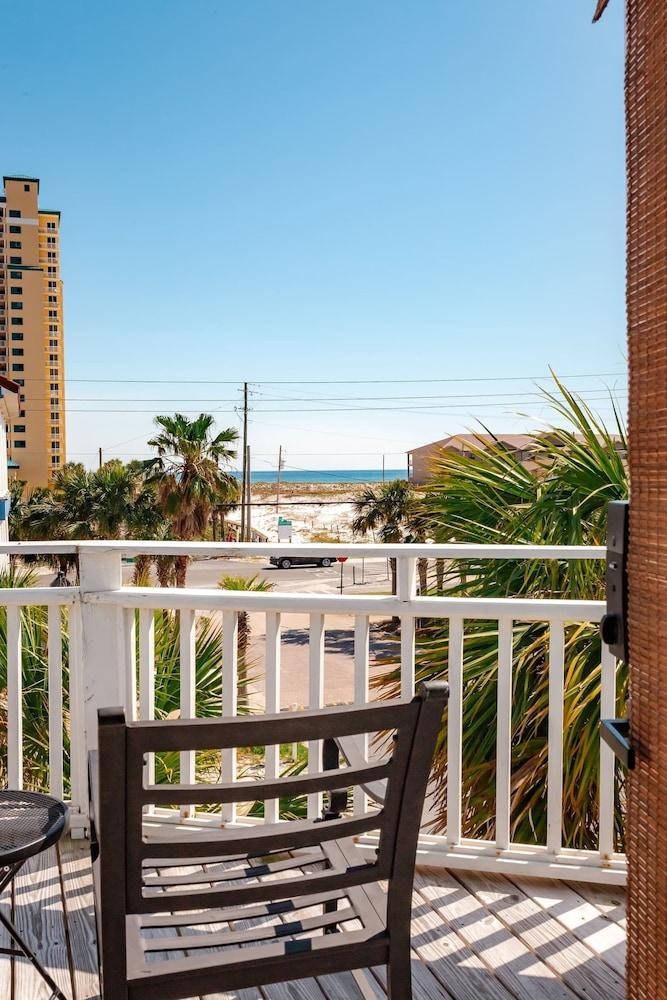 Days Like This -spacious Home Steps From the Beach photo 45