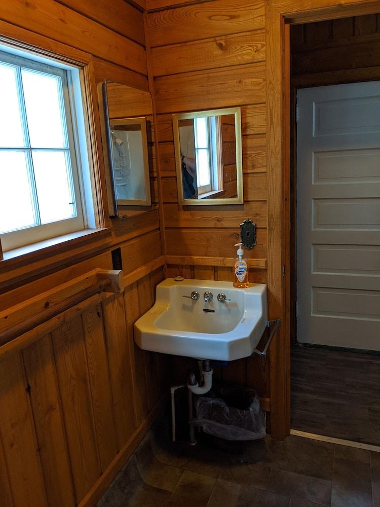 POV Lake Resort & Glamping Campground photo 22