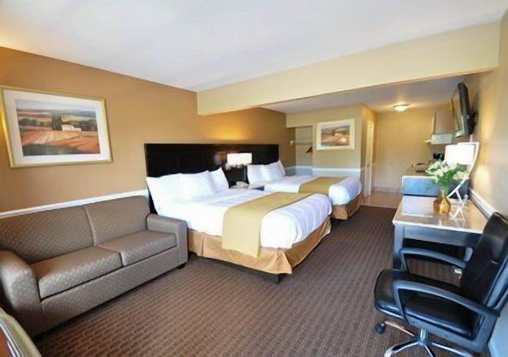 Econo Lodge Princess Anne photo 24