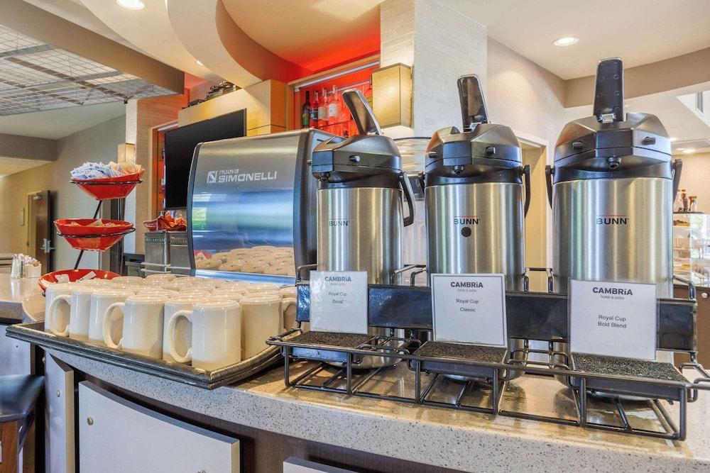 SpringHill Suites by Marriott Fort Collins photo 70