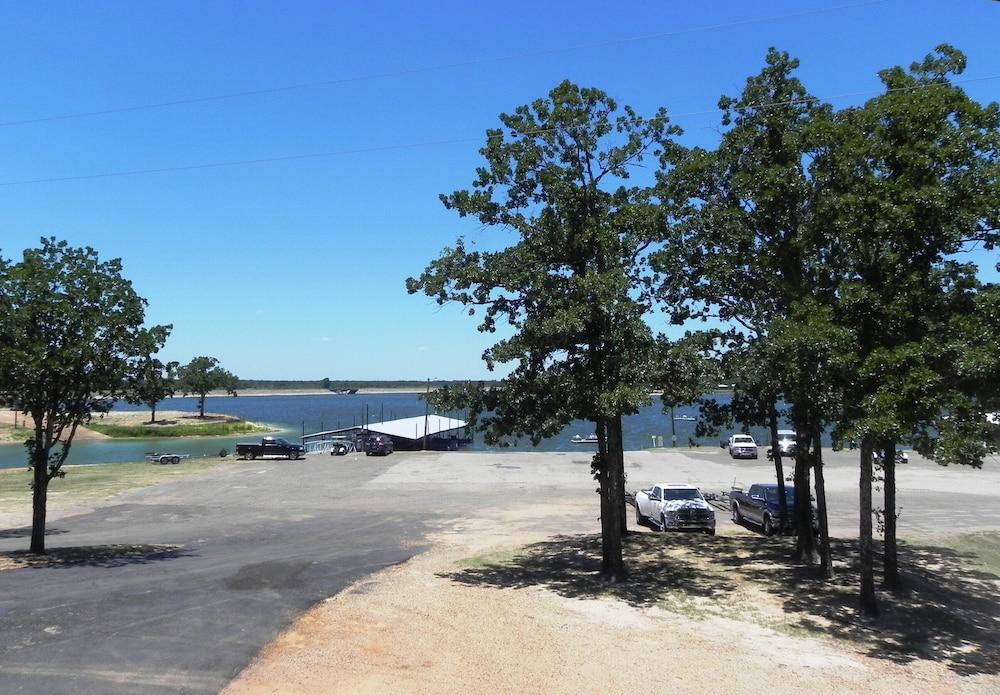 Pope's Landing Marina photo 16