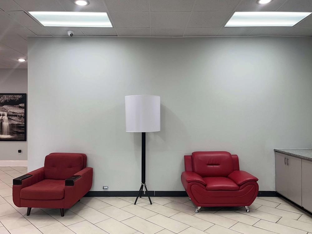 Studio 6 West Columbia, SC - Airport photo 15