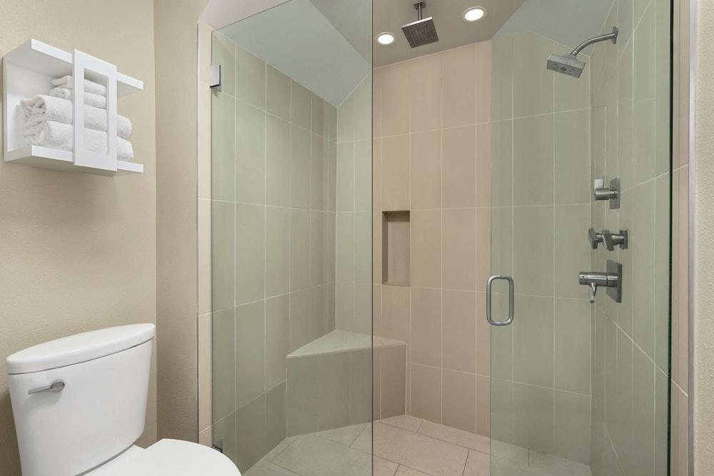 Hampton Inn & Suites New Orleans Downtown (French Qtr Area) photo 86
