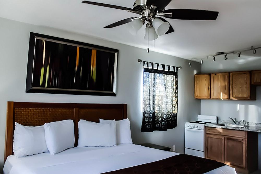 Rodeway Inn Casper photo 32