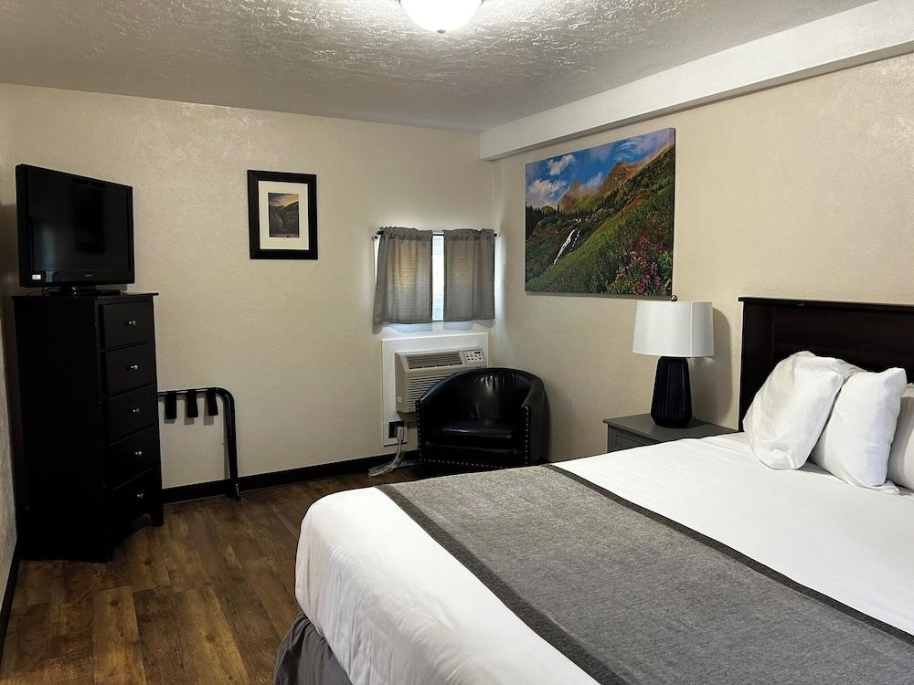 Lamplighter Cabins & Suites photo 34