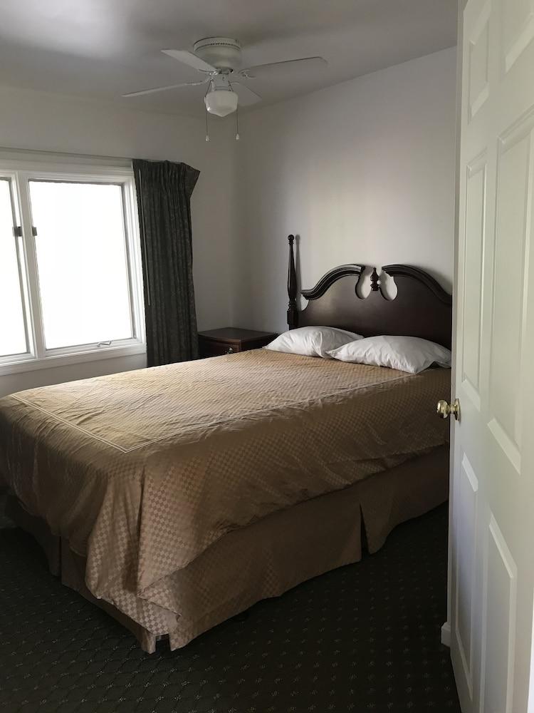 Exit 5 Resort & Condominium photo 13