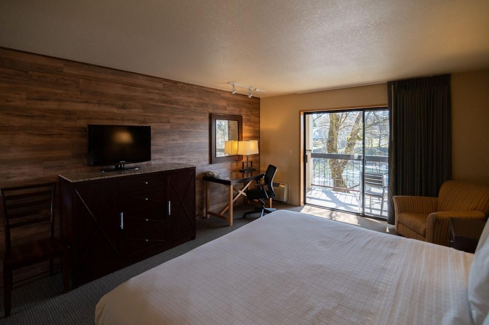 Riverside Inn photo 27