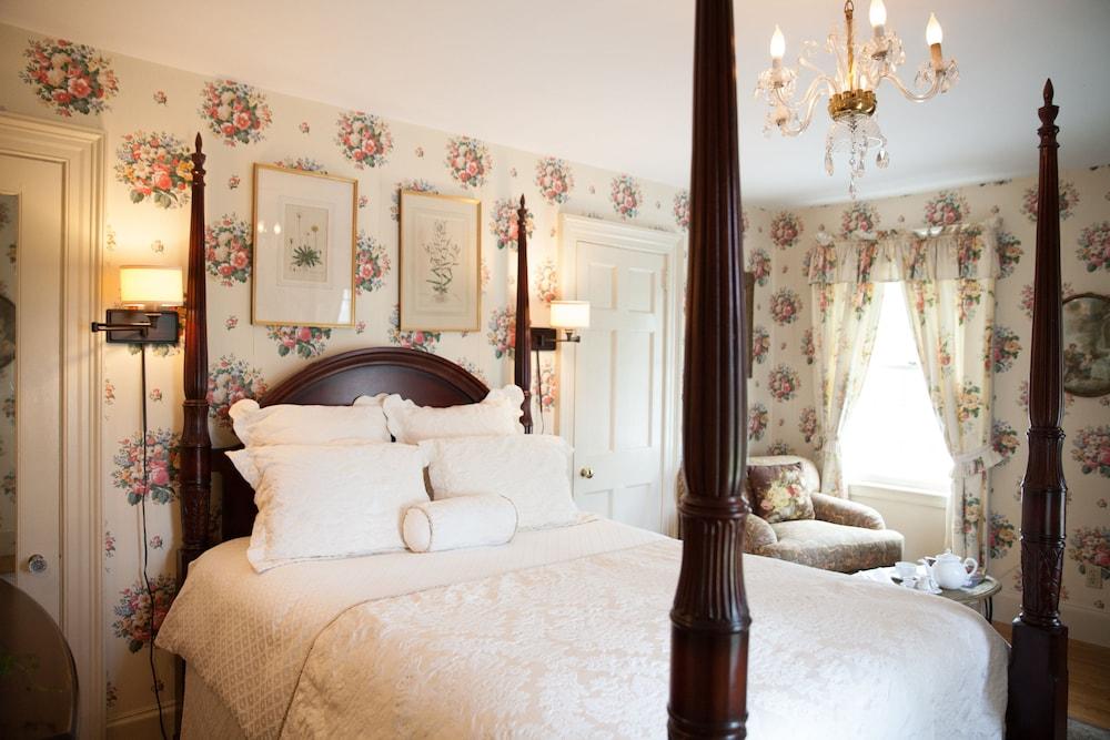 Bee and Thistle Inn photo 62