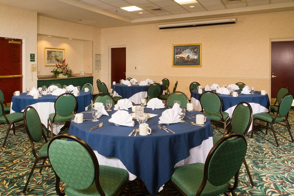 Hilton Garden Inn Jacksonville Airport photo 56