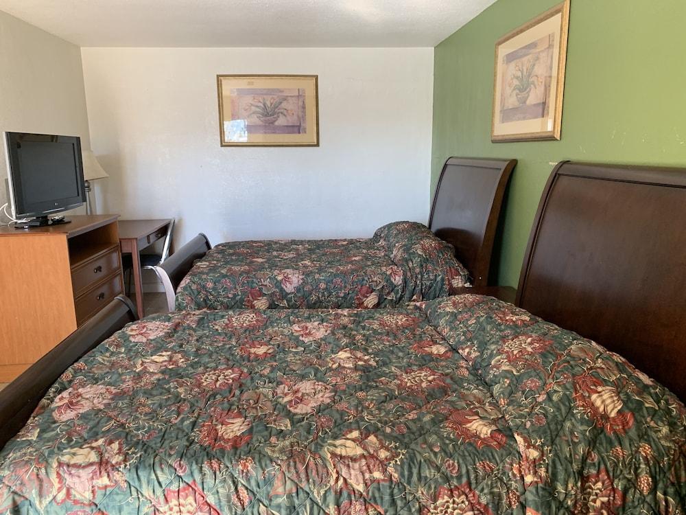Budget Inn and Suites El Centro photo 16