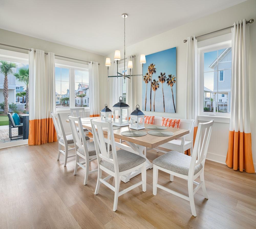 Margaritaville Beach Cottage Resort PCB photo 8