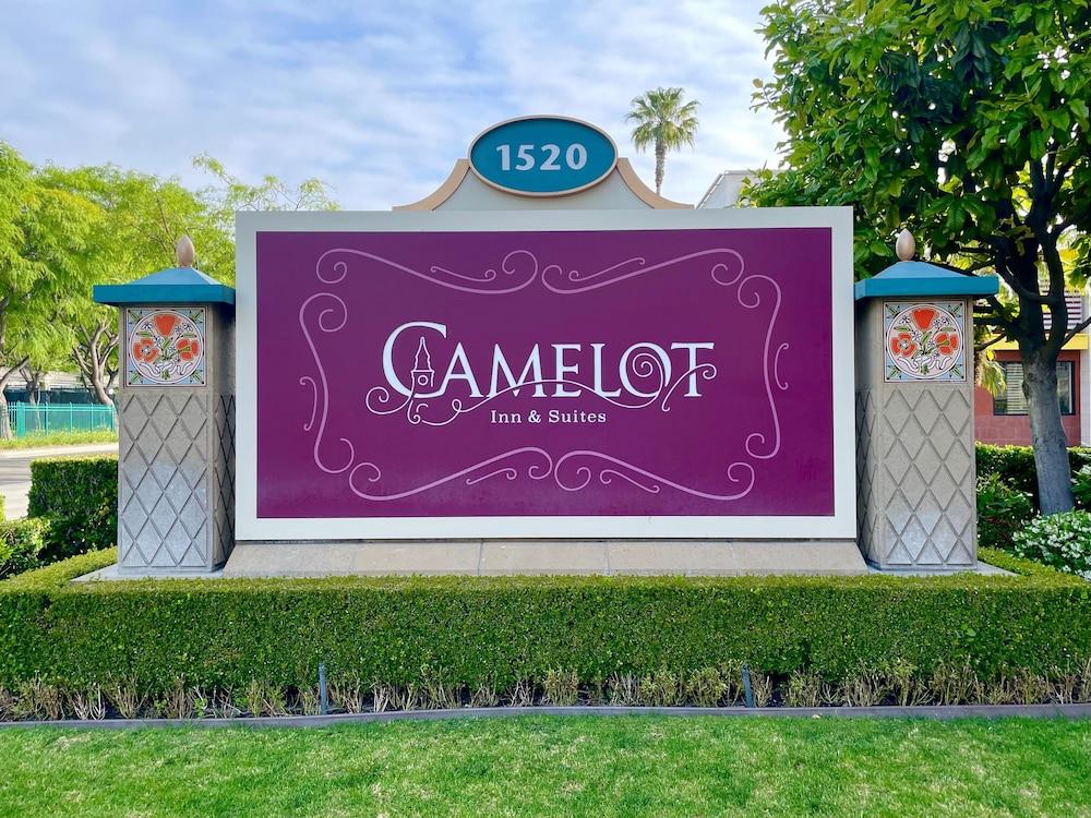 Anaheim Camelot Inn & Suites photo 14