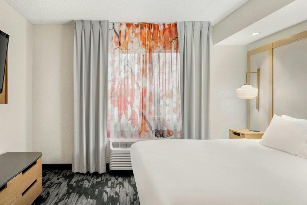 Fairfield by Marriott Mt Pleasant photo 6