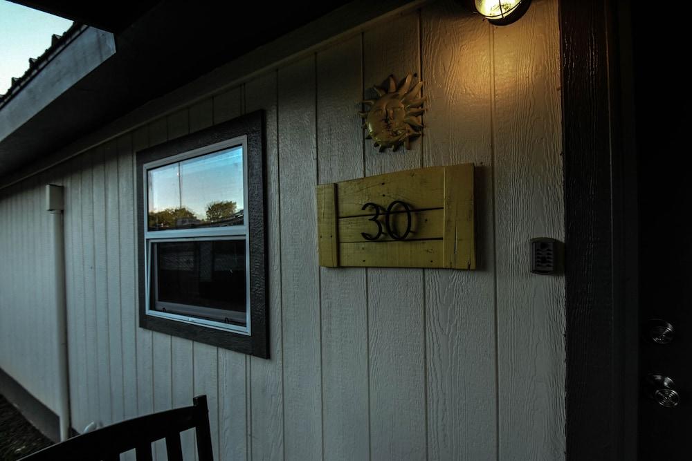 Willow Springs Marina photo 59