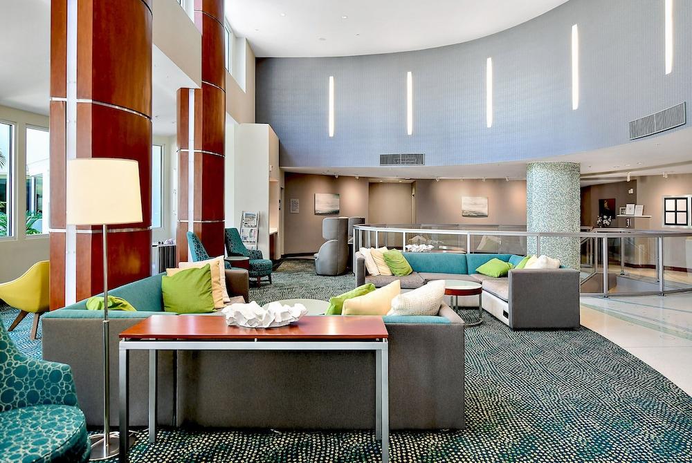 Miramar Condominiums photo 2
