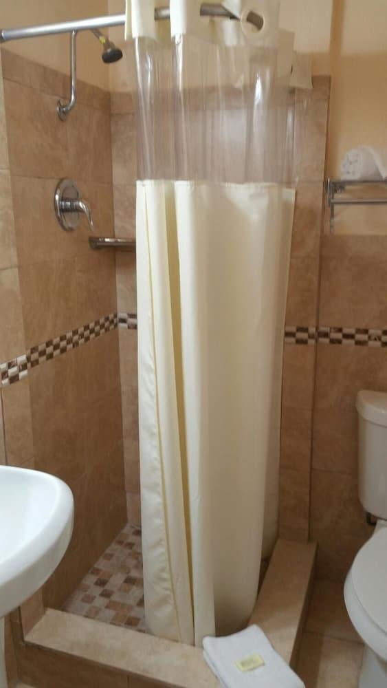 Palms Inn photo 4