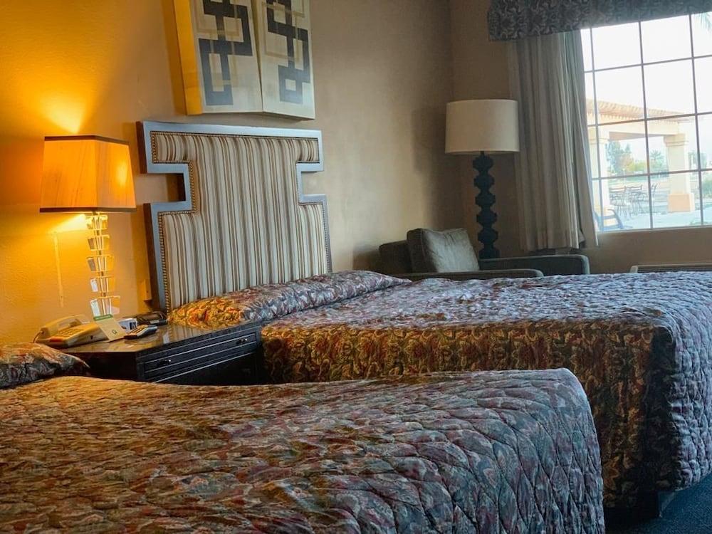 Calipatria Inn And Suites photo 6