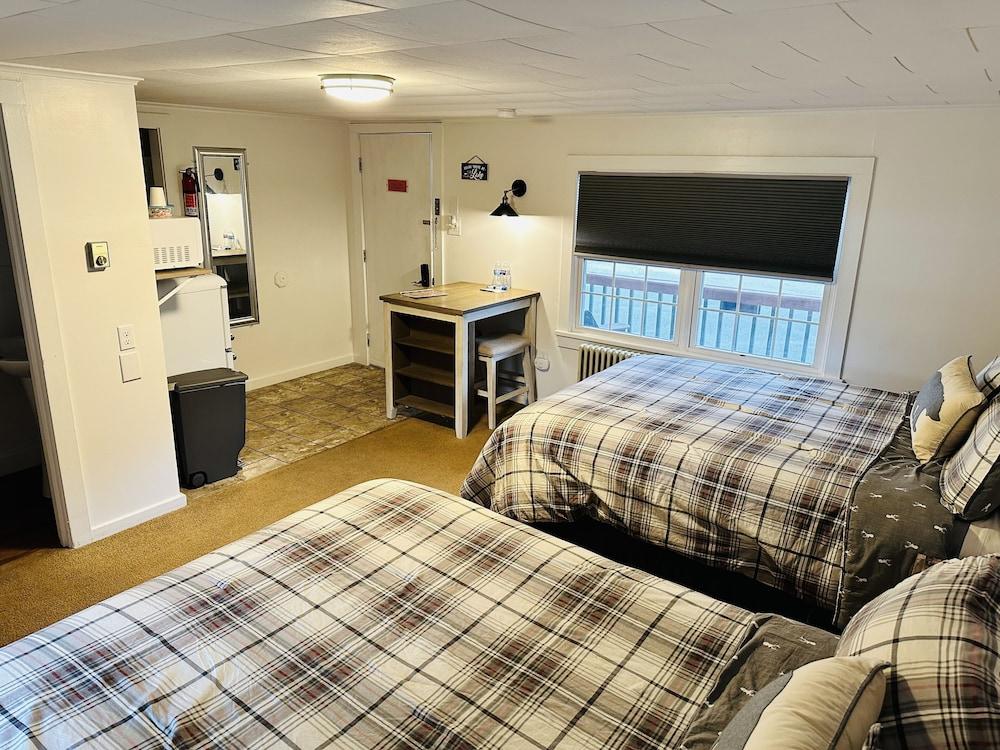 Maple Leaf Motel photo 5
