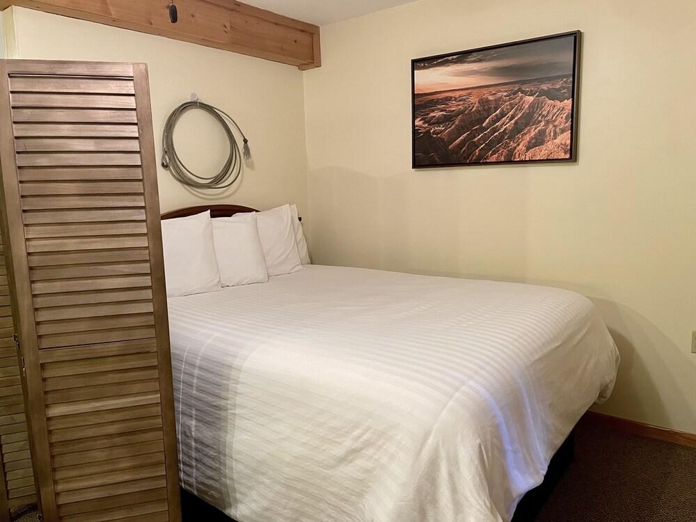 Whitetail Creek Resort photo 53