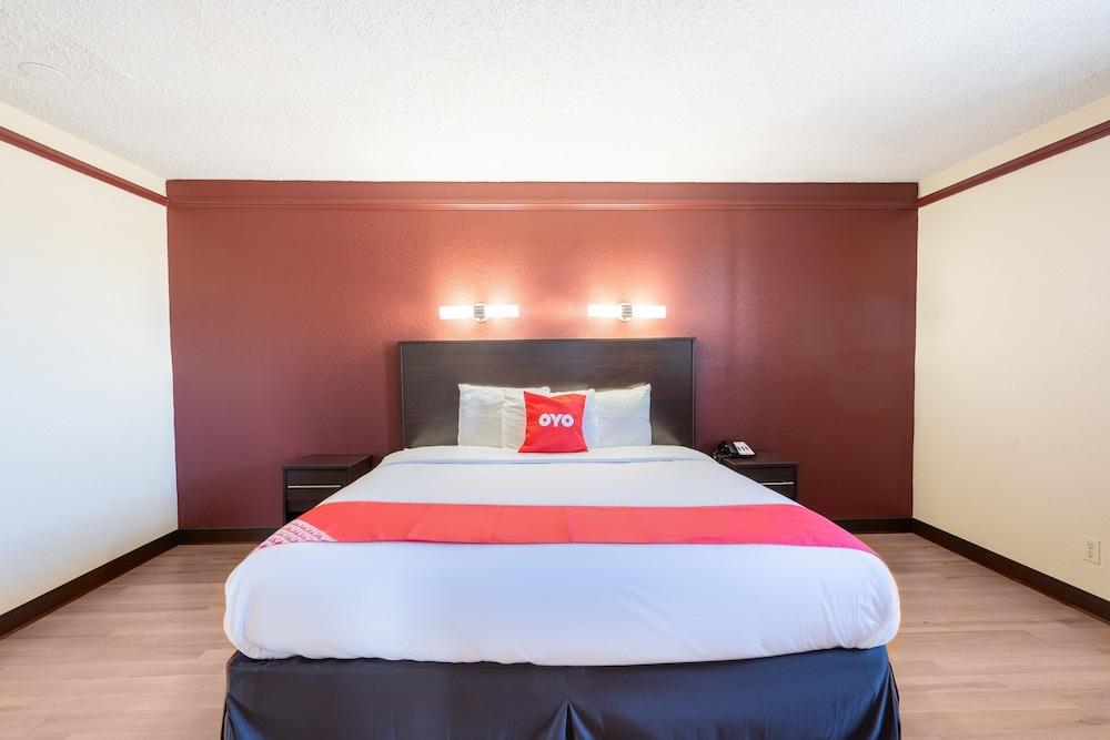 OYO Hotel Tulsa N Sheridan Rd & Airport photo 17