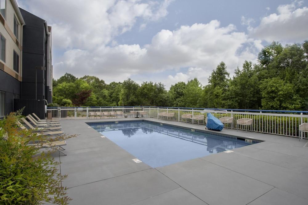Spark by Hilton Macon North photo 3