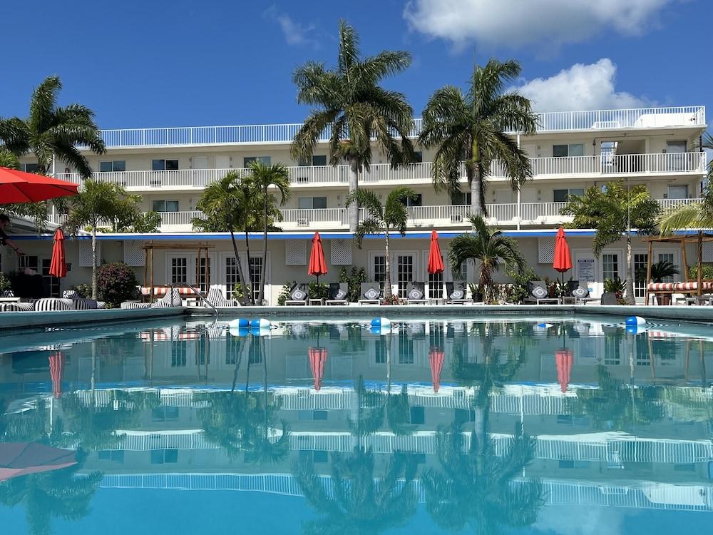 Skipjack Resort & Marina photo 1