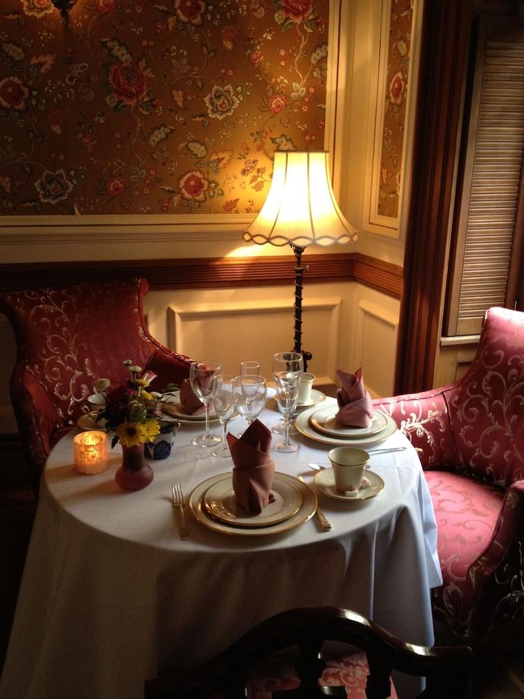 The Inn at Irving Place photo 19