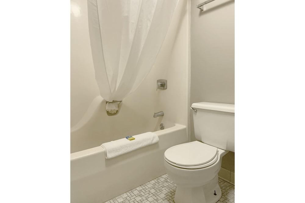 Paris Inn and Suites photo 14