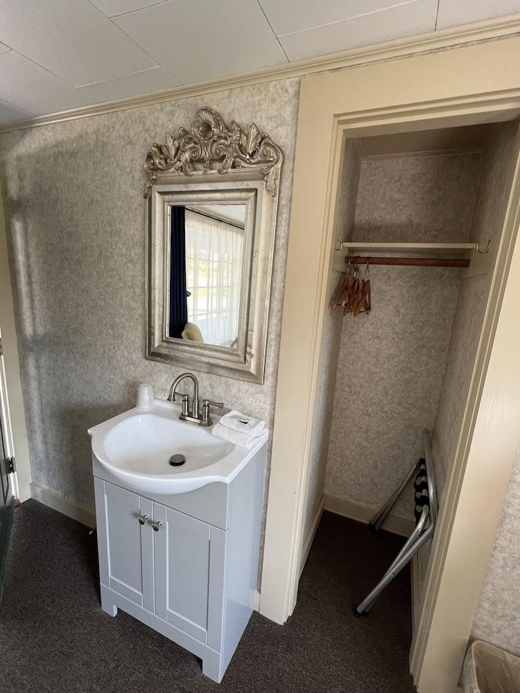 School House Inn photo 9