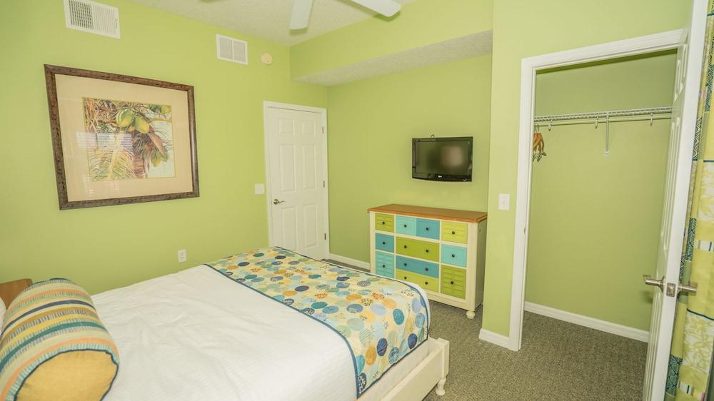 Barefoot Suites photo 7