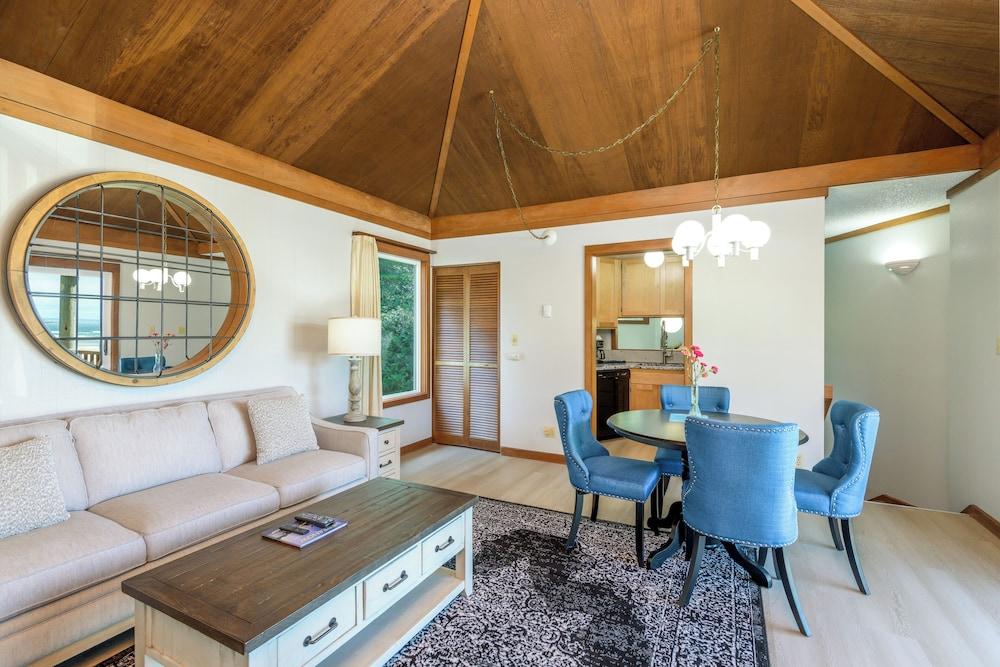 Little Creek Cove Beachfront Resort photo 41