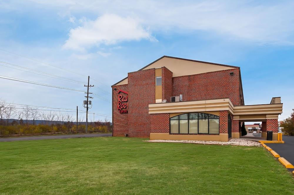 Red Roof Inn Martinsburg photo 31