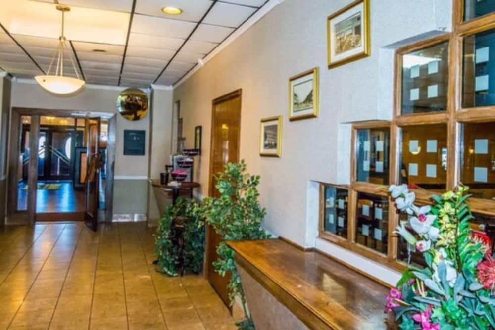Executive Inn Hotel & Conference Centre photo 23