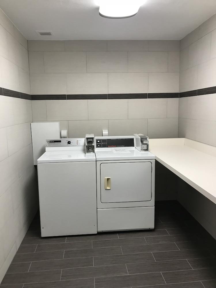 Hampton Inn Ridgefield Park photo 49