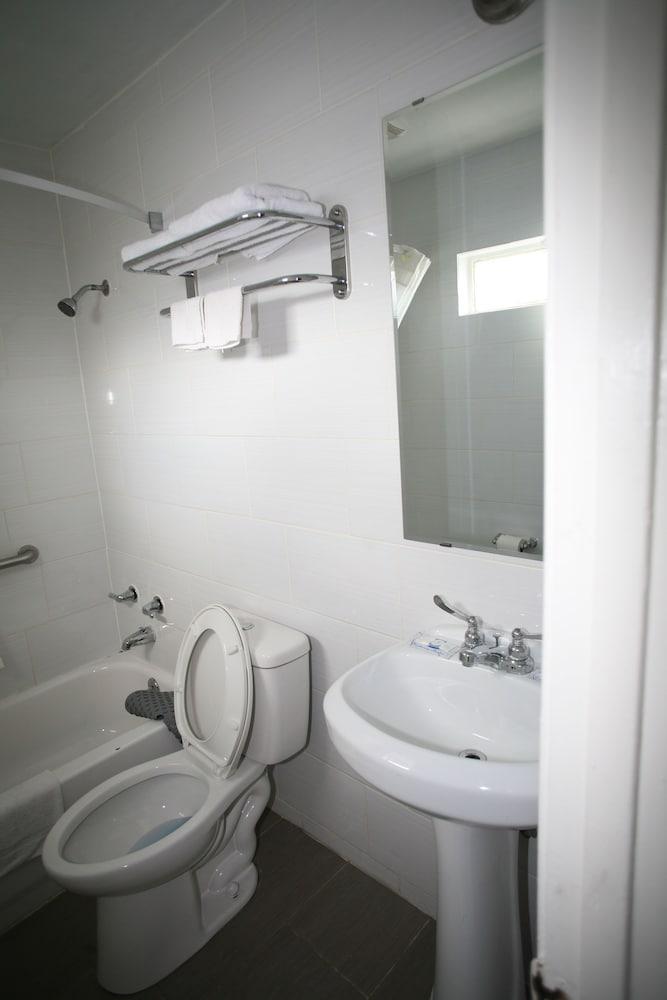 Royal Inn photo 9