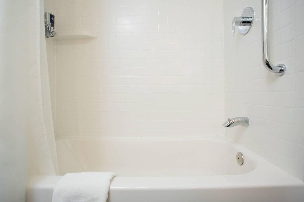 Four Points by Sheraton Eastham Cape Cod photo 53