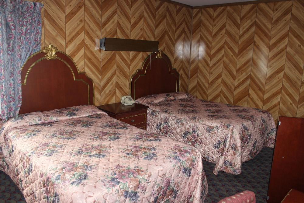 Sunset Motel photo 2