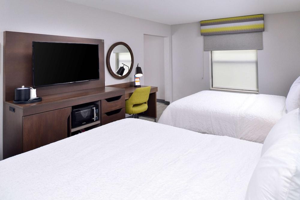 Hampton Inn LaPorte IN photo 7