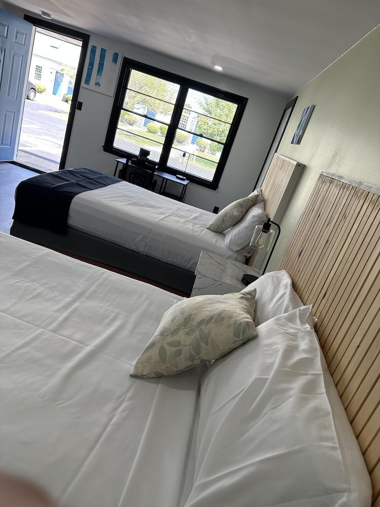 Harborside Suites photo 8