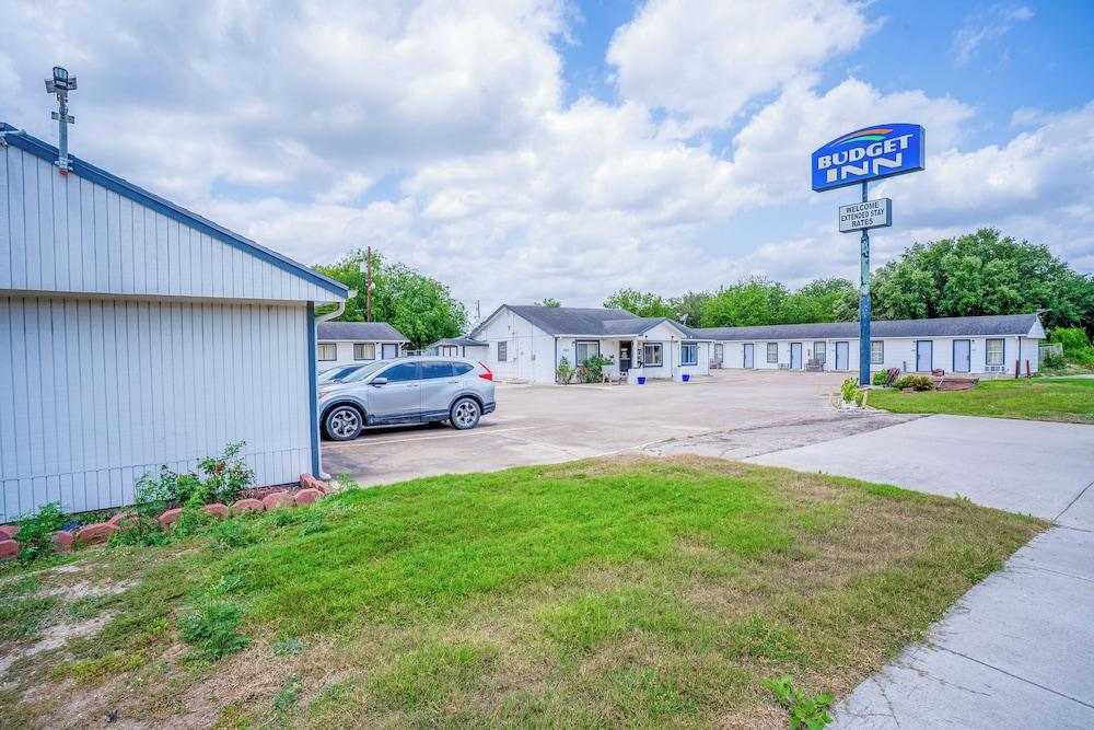 OYO Budget Inn Falfurrias Hwy 281 photo 32
