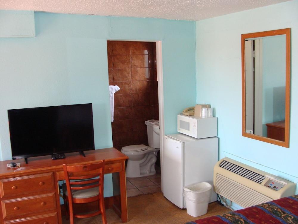 El Rancho Motel photo 16